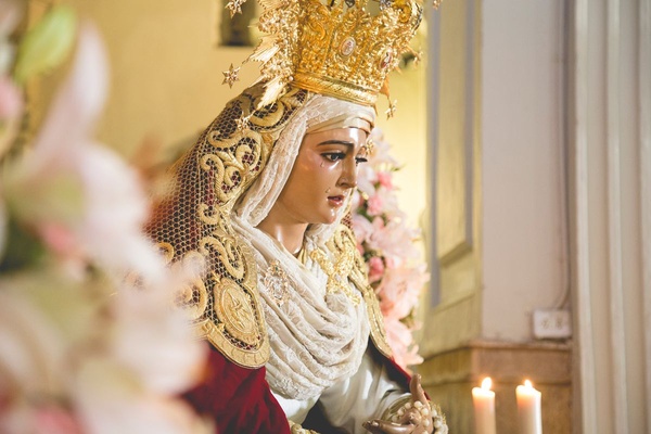 María Santísima de Fe y Caridad · 18