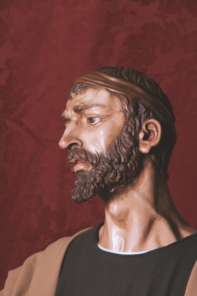 El Apostolado · 10