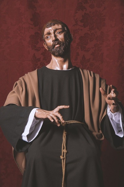El Apostolado · 13